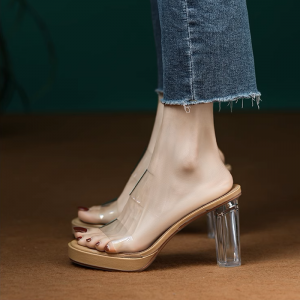 รองเท้าส้นสูง size 32 - 39