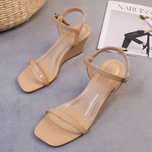 รองเท้าส้นเตารีด size 33 - 43