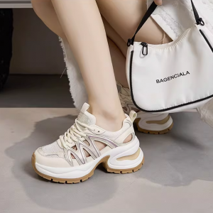 รองเท้าผ้าใบ size 32 - 40