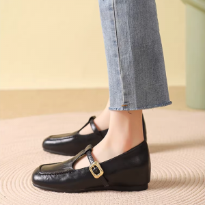 รองเท้าส้นเตารีด size 33 - 39