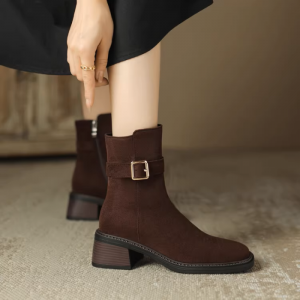 รองเท้าส้นบูท size 33 - 43